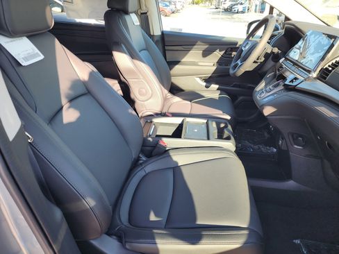New 2026 Honda Odyssey EX-L image 5