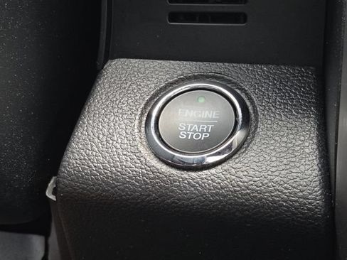 Used 2018 Ford F150 Platinum w/ Equipment Group 701A Luxury AWD/4WD image 23