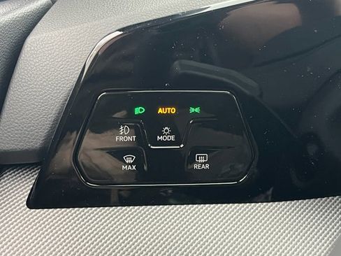 New 2025 Volkswagen GTI SE image 23