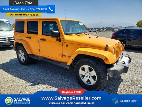 Used 2012 Jeep Wrangler Unlimited Sahara AWD/4WD image 5