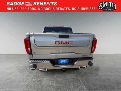 Used 2023 GMC Sierra 1500 AT4 w/ AT4 Premium Package AWD/4WD image 5