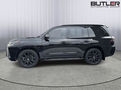 Used 2019 Lexus LX 570 4WD image 3