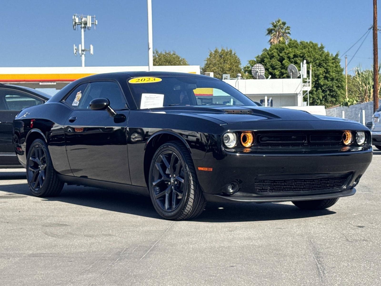 Used 2023 Dodge Challenger SXT w/ Blacktop Package RWD image 3