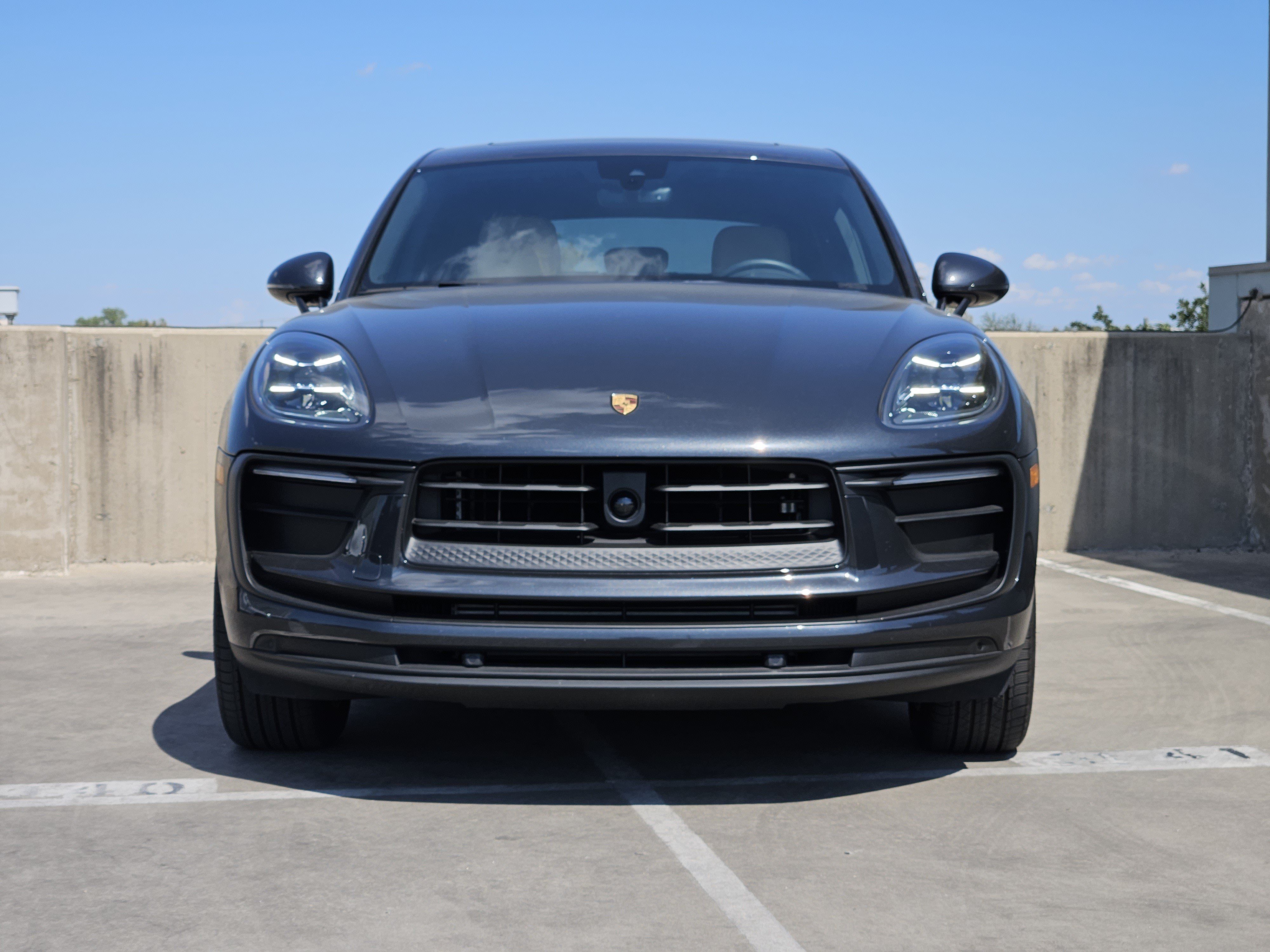 Certified 2026 Porsche Macan AWD/4WD image 11