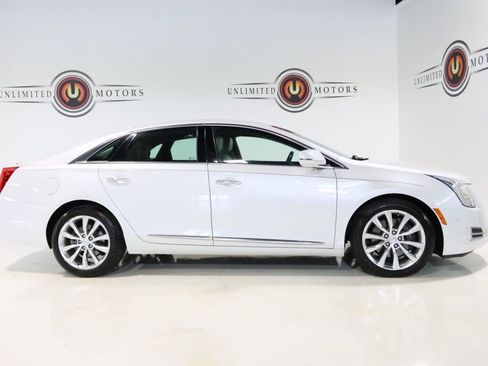 Used 2017 Cadillac XTS Luxury image 5