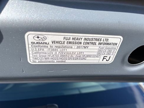Used 2017 Subaru Crosstrek 2.0i AWD/4WD image 24