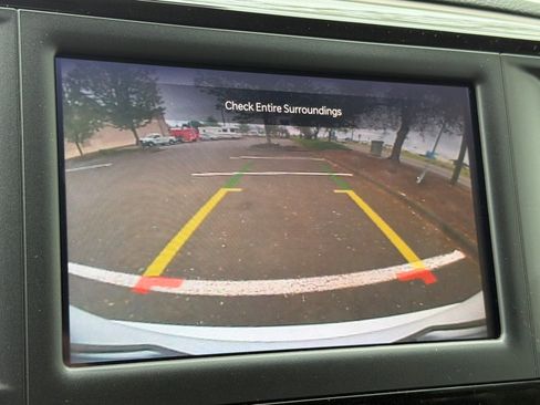Used 2023 Chrysler Voyager LX FWD image 19