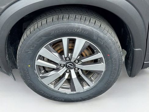 Used 2023 Nissan Pathfinder SL AWD/4WD image 33