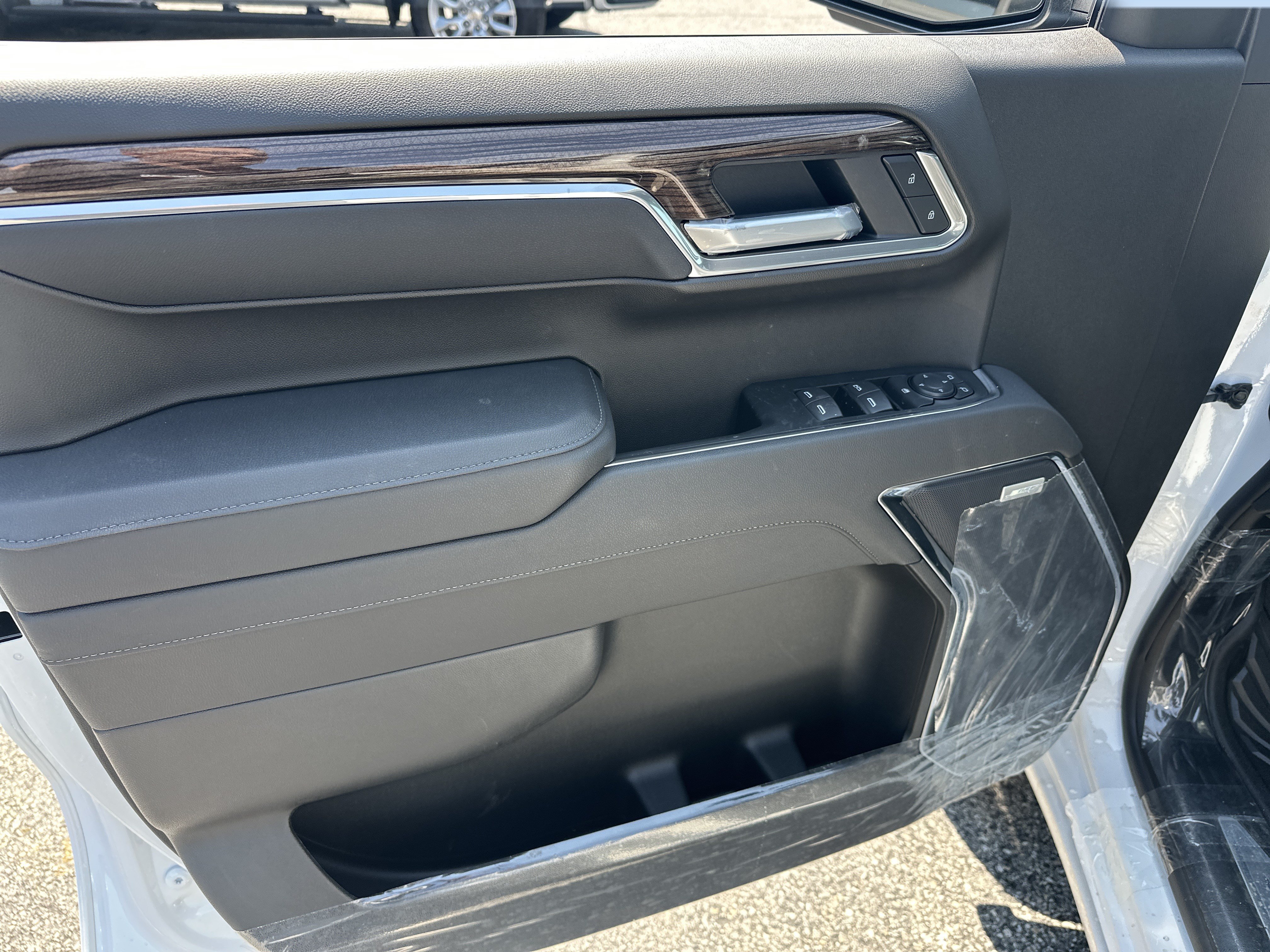 New 2026 Chevrolet Silverado 1500 RST w/ RST All Star Premium Package AWD/4WD image 9