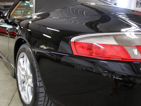 Used 2002 Porsche 911 Cabriolet image 11