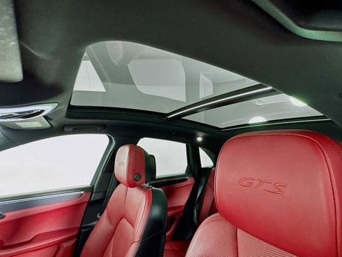 Used 2021 Porsche Macan GTS image 13