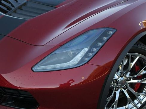 Used 2015 Chevrolet Corvette Z06 w/ 2LZ Preferred Equipment Group image 2