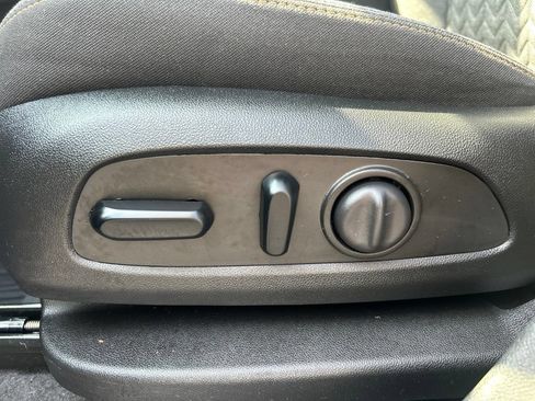 Certified 2024 Chevrolet Equinox LT w/ LPO, Floor Liner Package AWD/4WD image 19