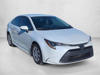 Used 2023 Toyota Corolla LE video 4