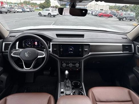 Used 2023 Volkswagen Atlas SE AWD/4WD image 14