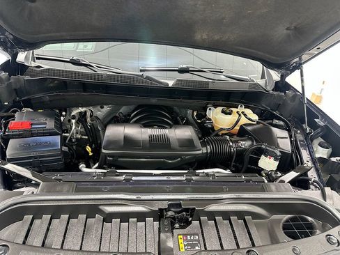 Used 2022 Chevrolet Silverado 1500 LT AWD/4WD image 30