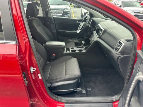 Used 2022 Kia Sportage LX AWD/4WD image 14