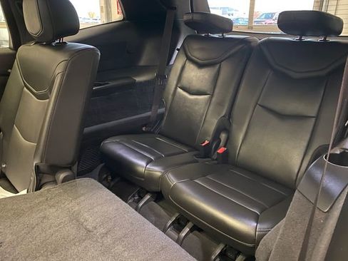 Used 2023 Cadillac XT6 Premium Luxury image 27