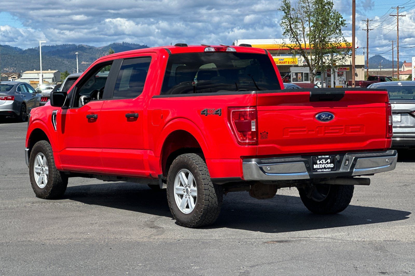 Used 2023 Ford F150 XLT AWD/4WD image 7