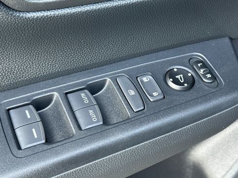 Used 2025 Honda CR-V Sport image 13