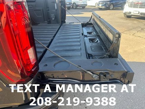 Used 2022 GMC Sierra 1500 AT4 w/ AT4 Premium Package image 20