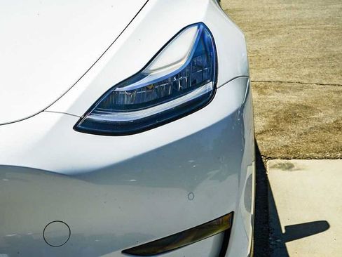 Used 2022 Tesla Model Y Long Range AWD/4WD image 7