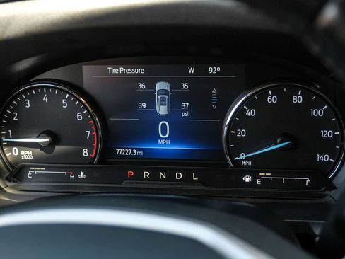 Used 2021 Ford Explorer XLT RWD image 18