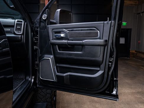 Used 2024 RAM 2500 Laramie w/ Night Edition AWD/4WD image 37