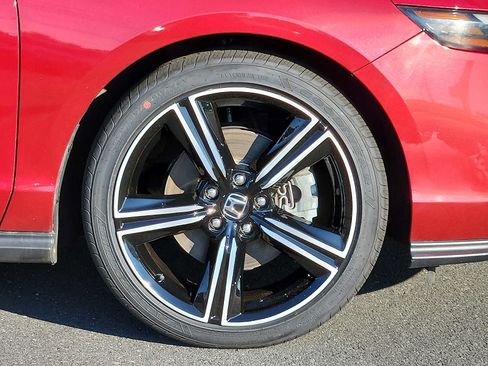 Used 2023 Honda Accord Sport image 8