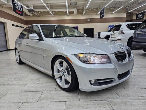 Used 2011 BMW 335i Sedan image 4