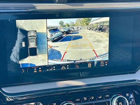 Used 2024 GMC Sierra 1500 AT4 w/ Technology Package image 14