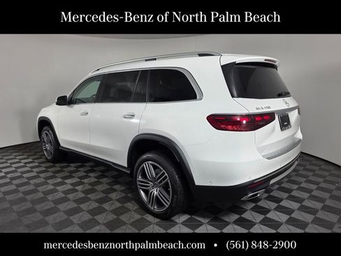 New 2026 Mercedes-Benz GLS 450 4MATIC image 4