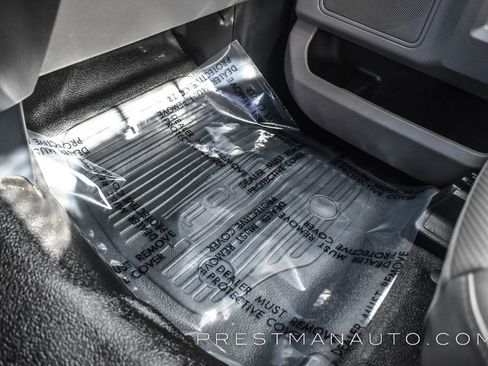 Used 2022 Ford F450 XL w/ Power Equipment Group image 40