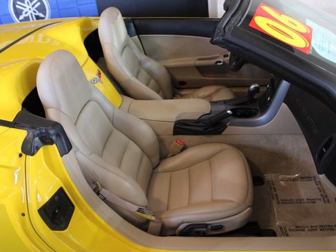 Used 2006 Chevrolet Corvette Convertible image 9
