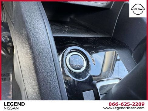 Used 2023 Nissan Versa SV FWD image 28
