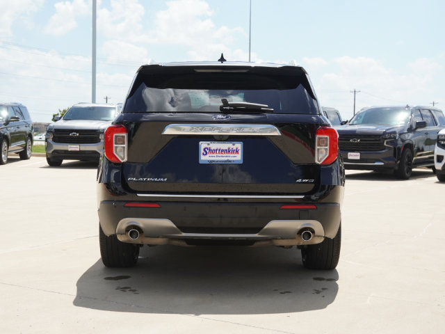 Used 2023 Ford Explorer Platinum w/ Technology Package AWD/4WD image 4