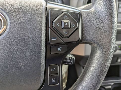 Used 2019 Toyota Tacoma SR w/ SR Convenience Package image 23