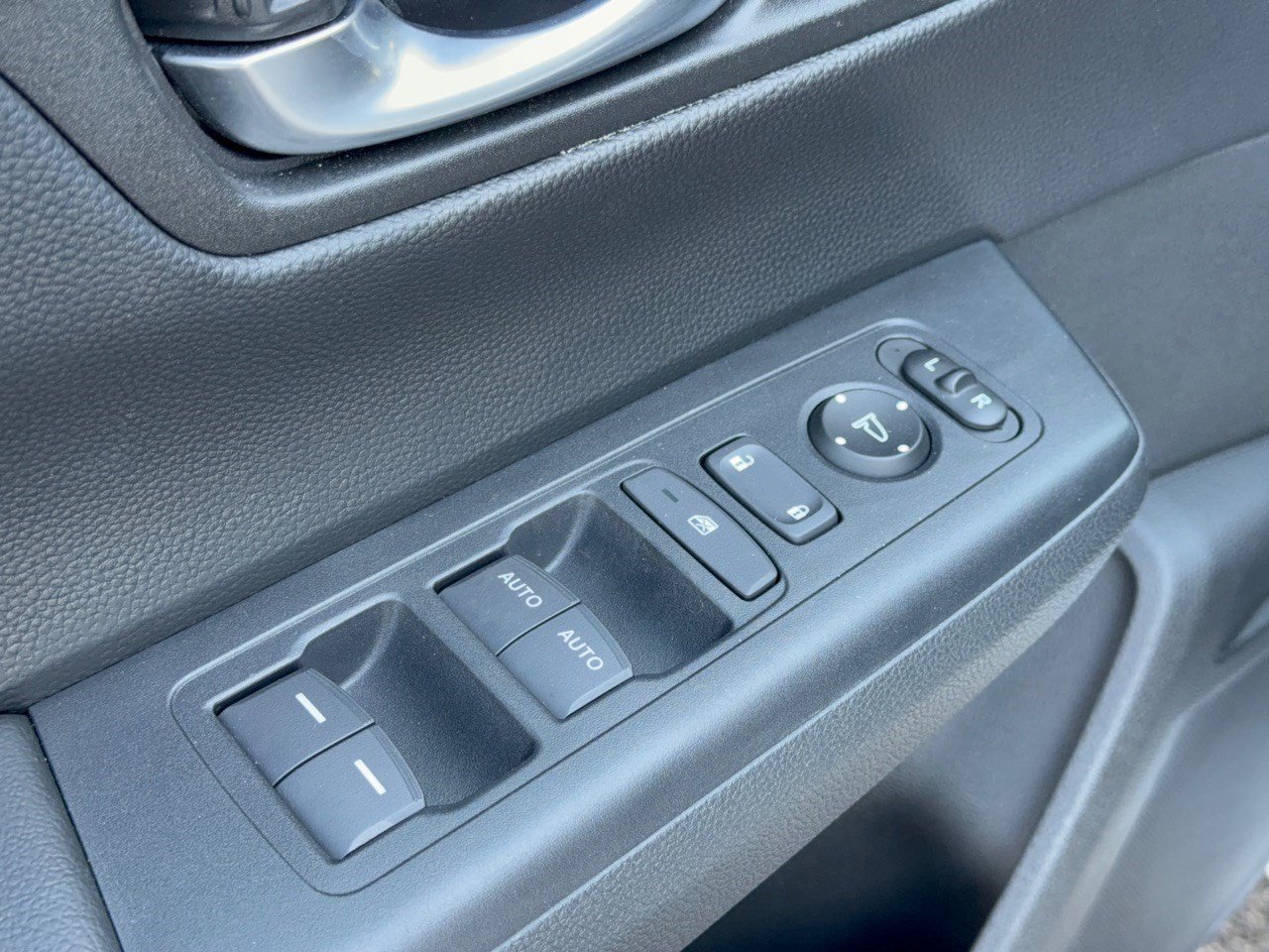 Used 2023 Honda CR-V Sport image 15