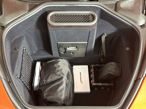 Used 2024 McLaren 750S image 25