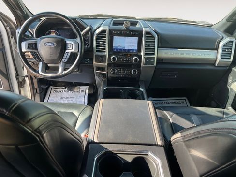 Used 2021 Ford F450 Platinum w/ FX4 Off-Road Package image 10