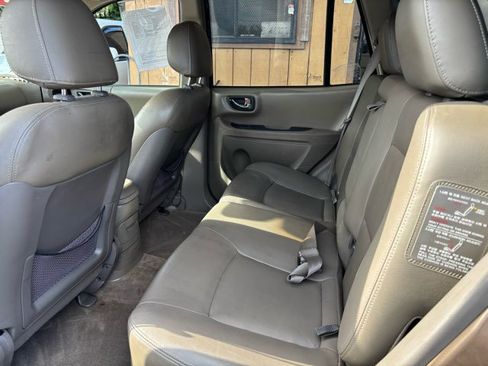 Used 2004 Hyundai Santa Fe GLS FWD image 10