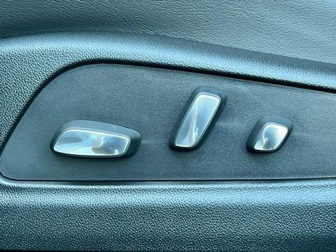 New 2024 Cadillac XT6 Sport w/ LPO, ONYX Package image 19