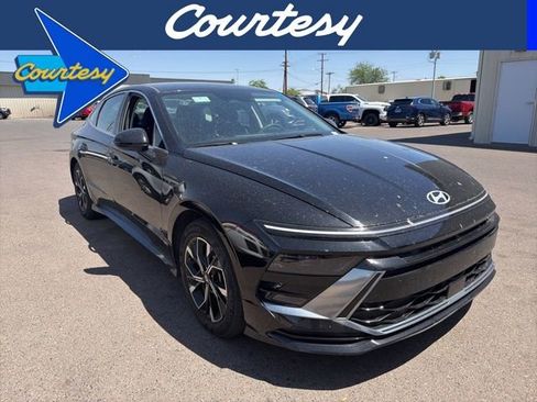 Used 2025 Hyundai Sonata SEL image 1