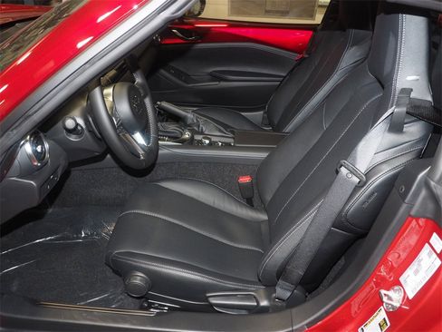 New 2025 MAZDA MX-5 Miata RF Grand Touring w/ Appearance Package image 3