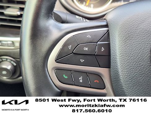 Used 2021 Jeep Cherokee Latitude Lux w/ Comfort/Convenience Group AWD/4WD image 26