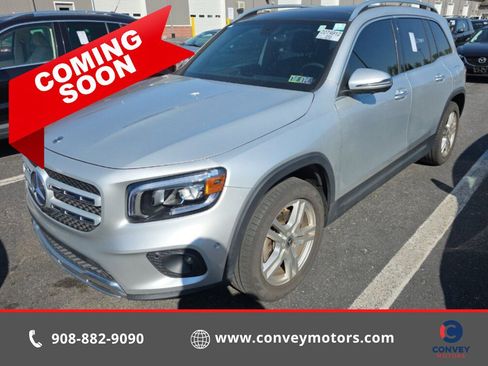 Used 2020 Mercedes-Benz GLB 250 4MATIC w/ Premium Package image 1