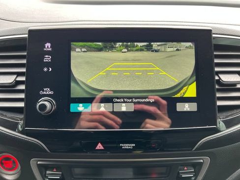 Used 2022 Honda Pilot TrailSport image 25