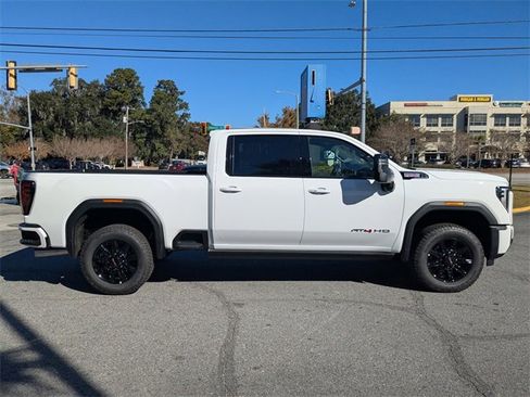 New 2026 GMC Sierra 2500 AT4 w/ AT4 Premium Plus Package image 4