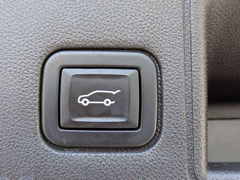 Used 2022 GMC Terrain AT4 AWD/4WD image 14