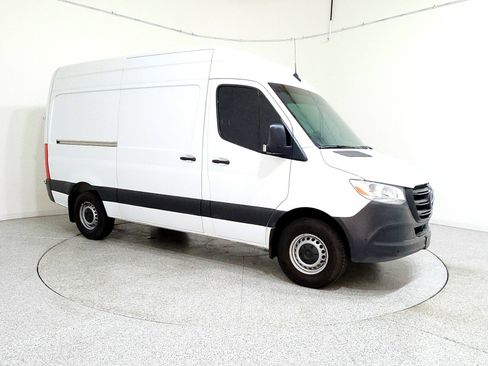 Used 2023 Mercedes-Benz Sprinter 2500 image 5